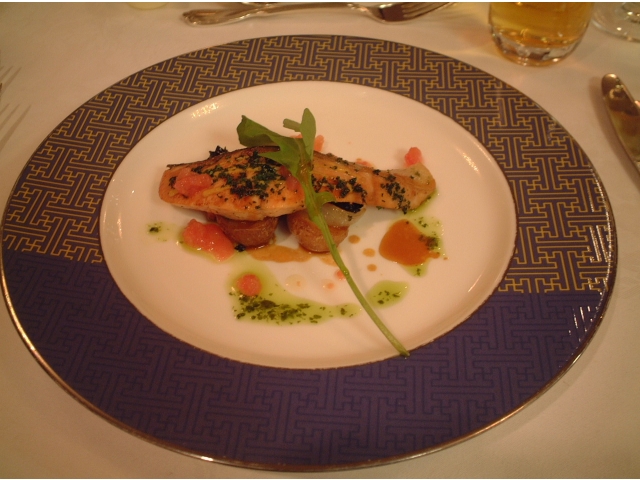 Saumon poéle au fine herbes au pomme de terre frits