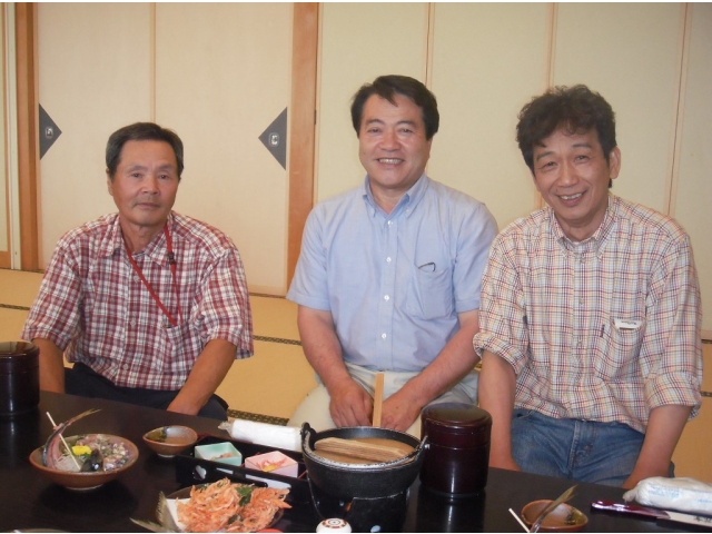 お三方と一緒に昼食