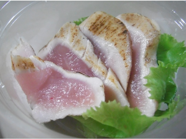 青木養鶏場の「炙りチキン」
