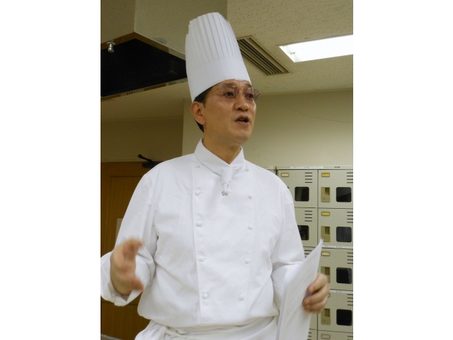 講師を務めた鈴木博先生