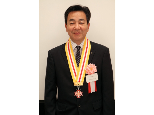 長谷川　英治氏