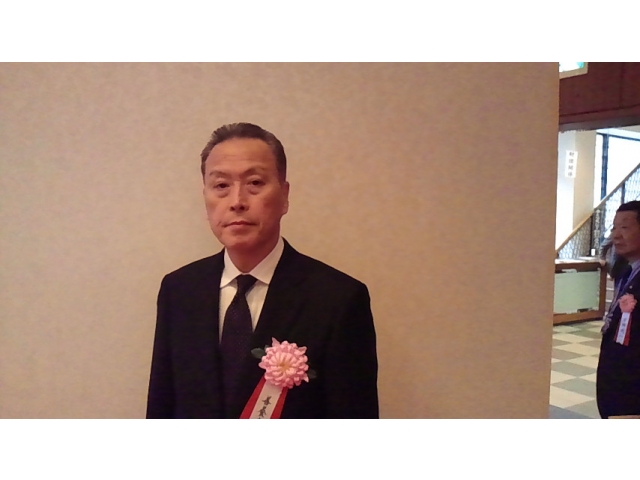 善養寺　明氏 
