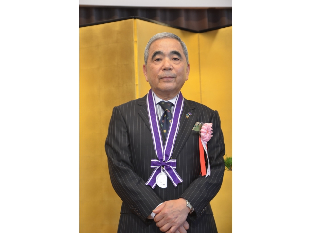 栗原　信之氏