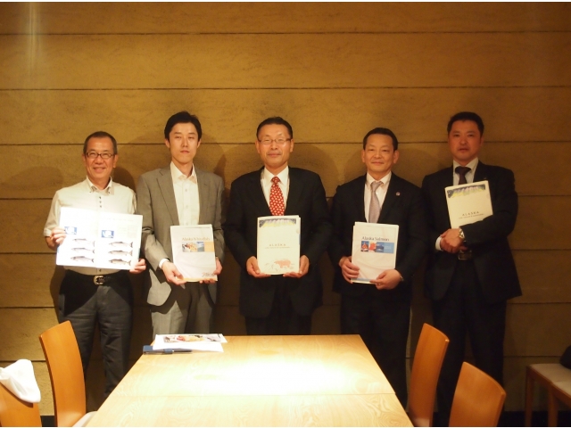 洋食・和食の料理人5名を迎えての試食セミナー