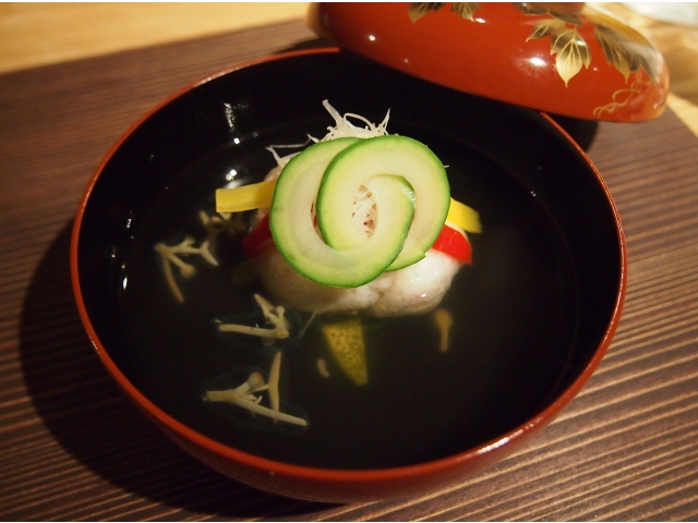 蟹かるかん蒸しすまし仕立て