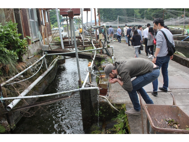 施設で使われる、富士の清らかな水を、味わう！