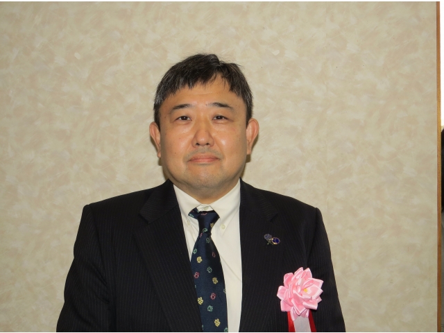 飯島　淳氏