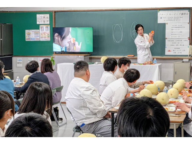 受講風景① 皆さん集中です