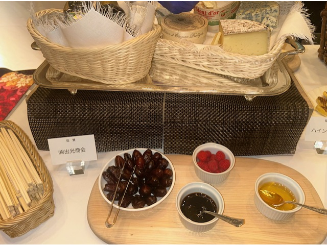 デーツシロップ　デーツペースト　ホールデーツは3種類　