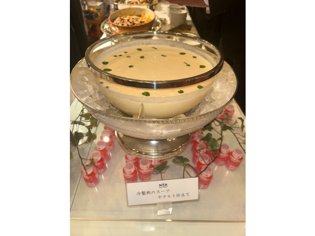 桃の節句に合わせて「ヤクルト・ピーチ味」を使ったスープ