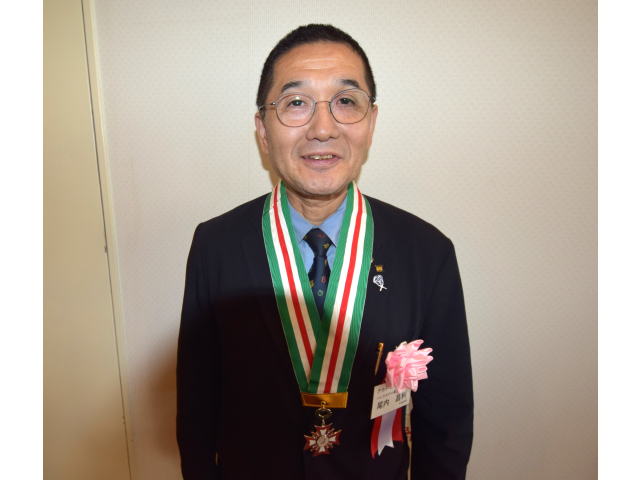 アカデミー銀メダル表彰　尾内昌利氏