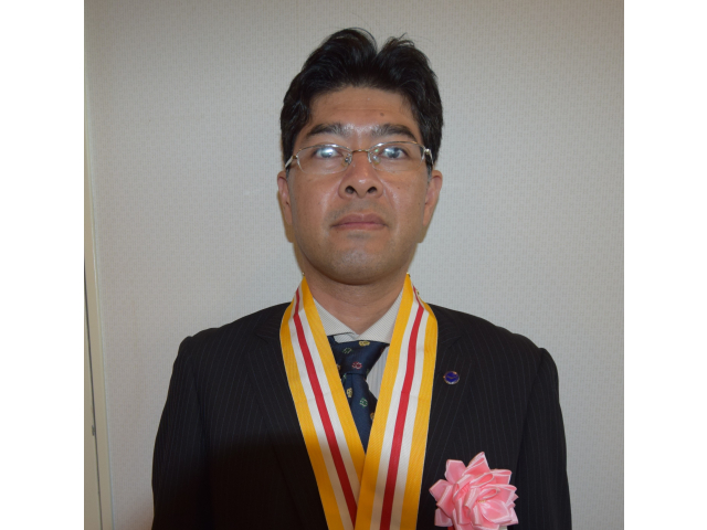 アカデミー銅メダル表彰　青木正人氏