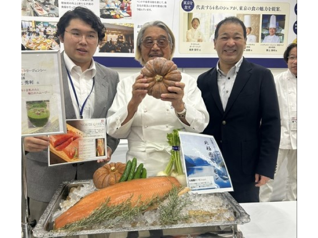 北極圏サーモン「ノルデックイーン」は味も色も抜群にいいですよ！とムッシュも褒める三洋食品の逸品