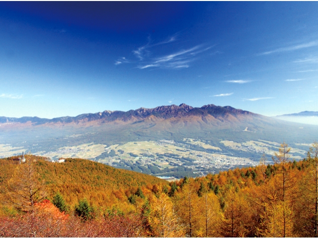 富士見高原は、東京からも近く、四季折々の美しさを楽しめる