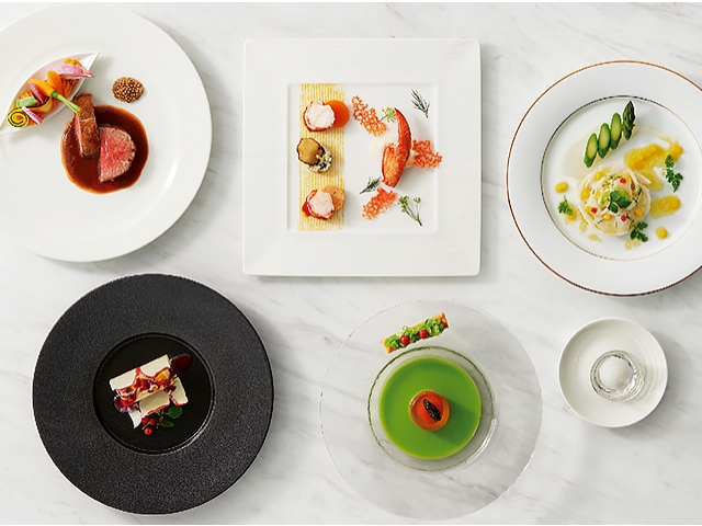 婚礼メニュー　旬の食材をいかした華やかなフレンチ〝SEASONAL STYLE”