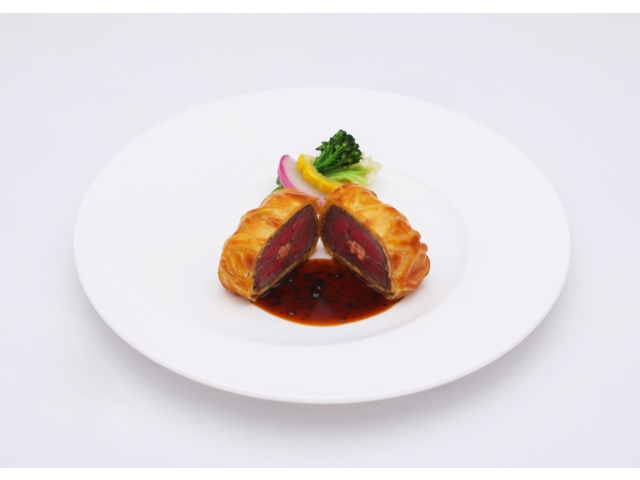 フィレビーフのパイ包み焼き　ウェリントン風			
			
