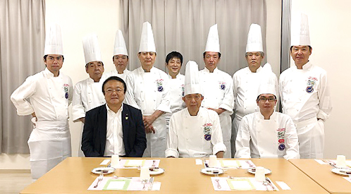ボランティアの支部会員と