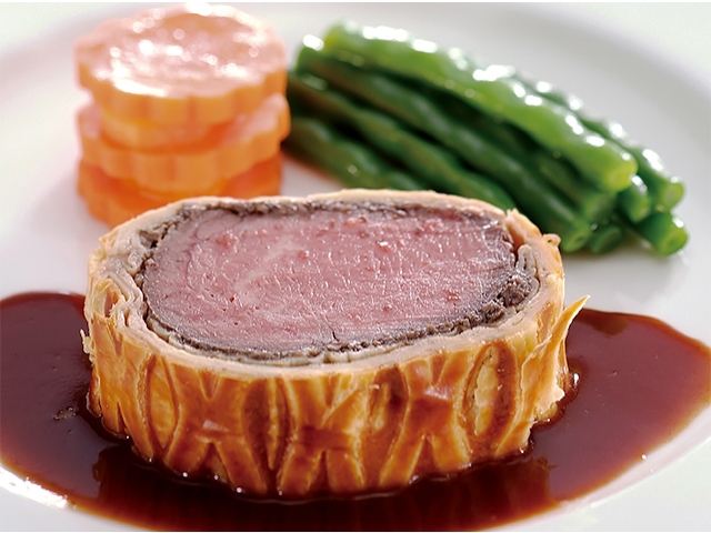 厳選牛肉のパイ包み焼き
